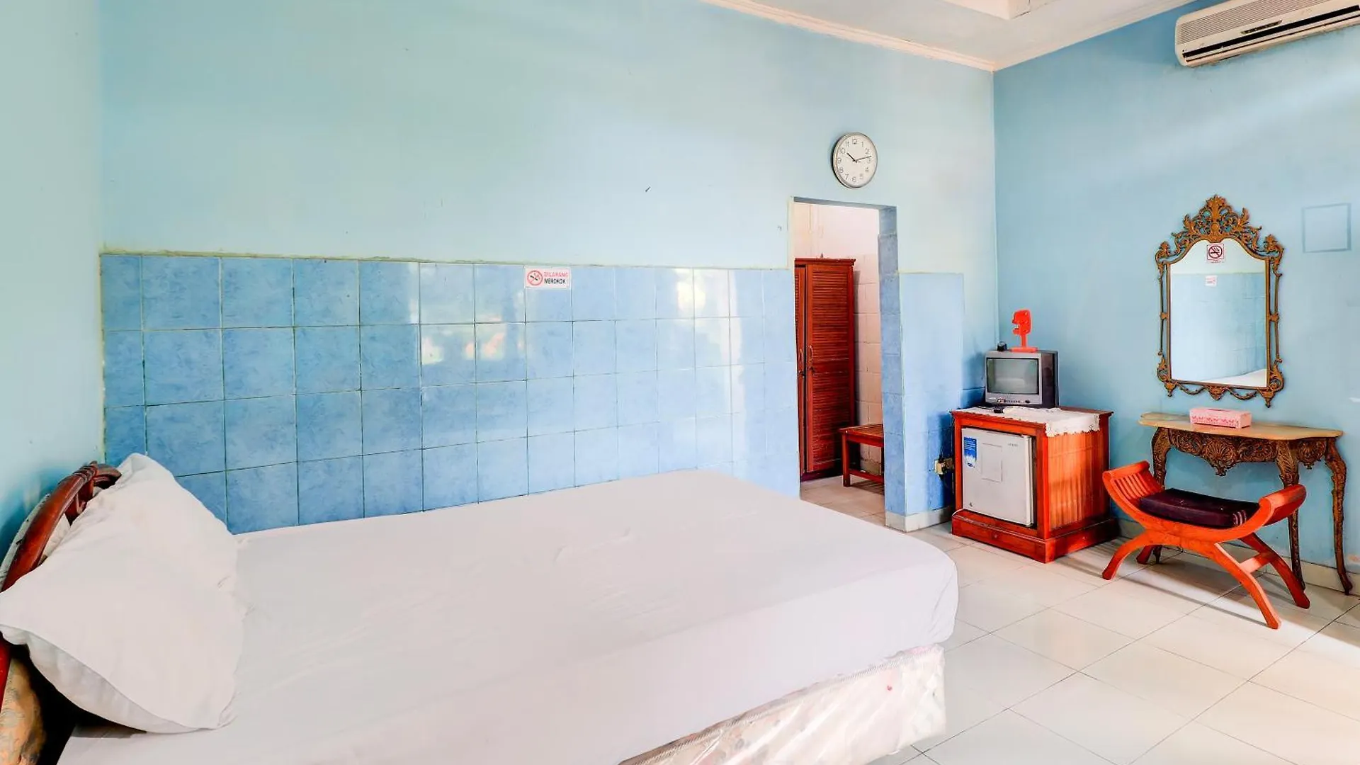 Oyo Danawa House Hotel Denpasar 4*,
