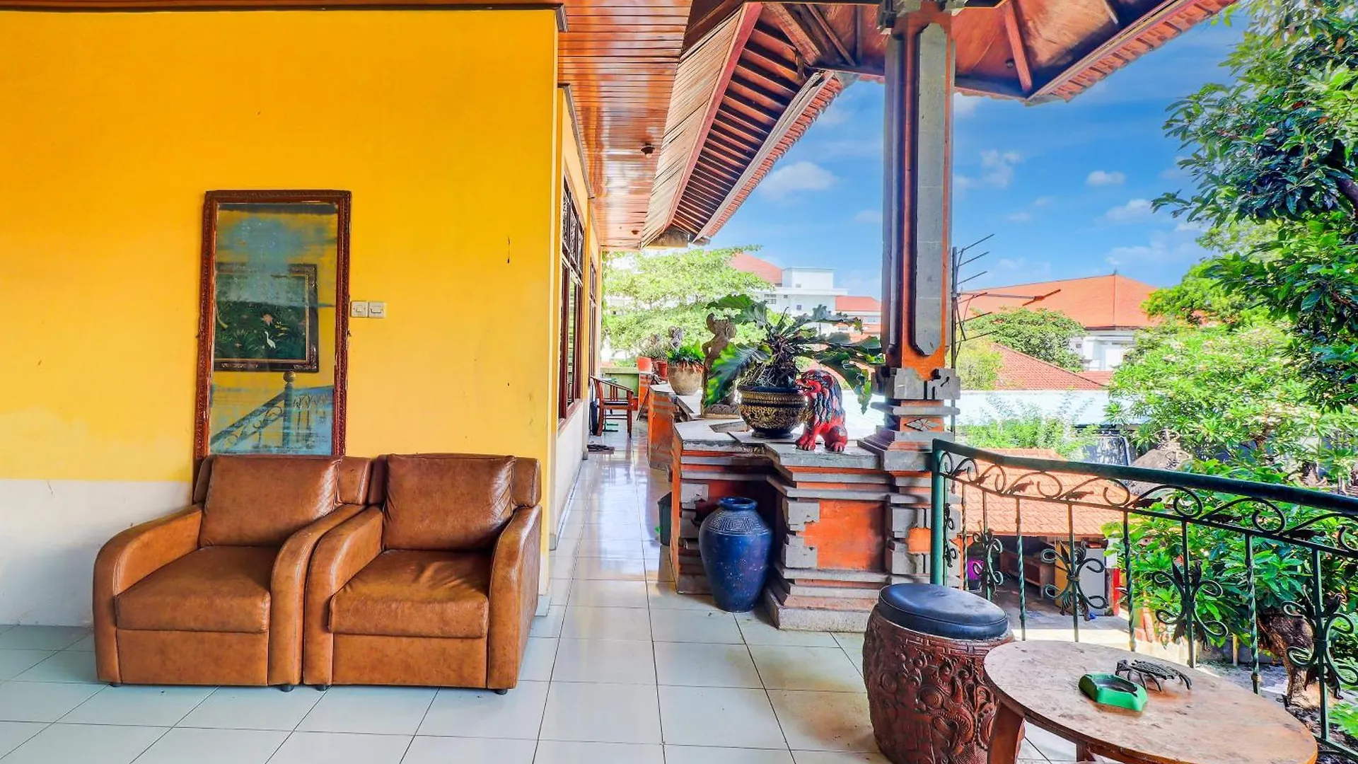 Oyo Danawa House Hotel Denpasar